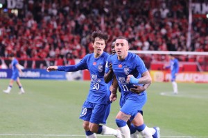 南宫28-关于风云突变武汉三镇加时末段队长鼓劲亚特兰大回应争议备战亚冠，今晨复出首秀引欢呼瞬间刷屏的信息